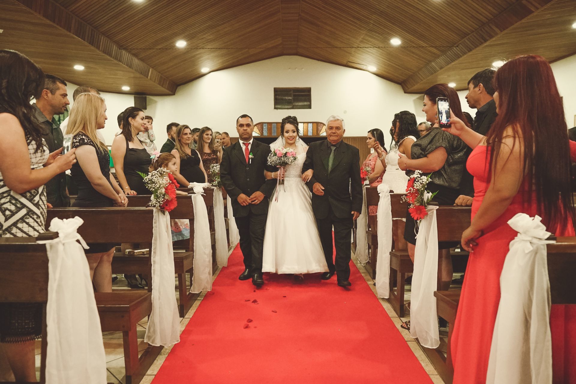 Foto O dia tão esperado chegou para esse casal... o dia do sim ...  - Imagem 2