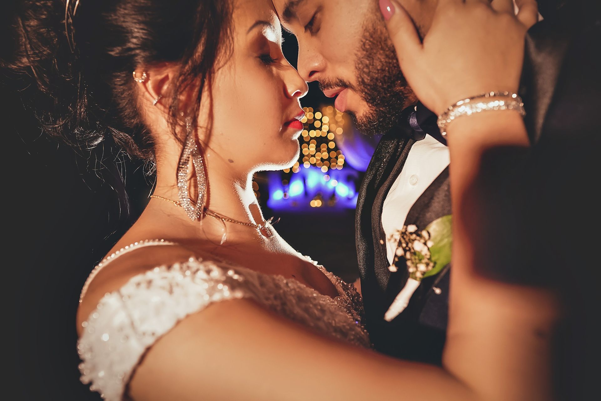 Foto O dia tão esperado chegou para esse casal... o dia do sim ...  - Imagem 20