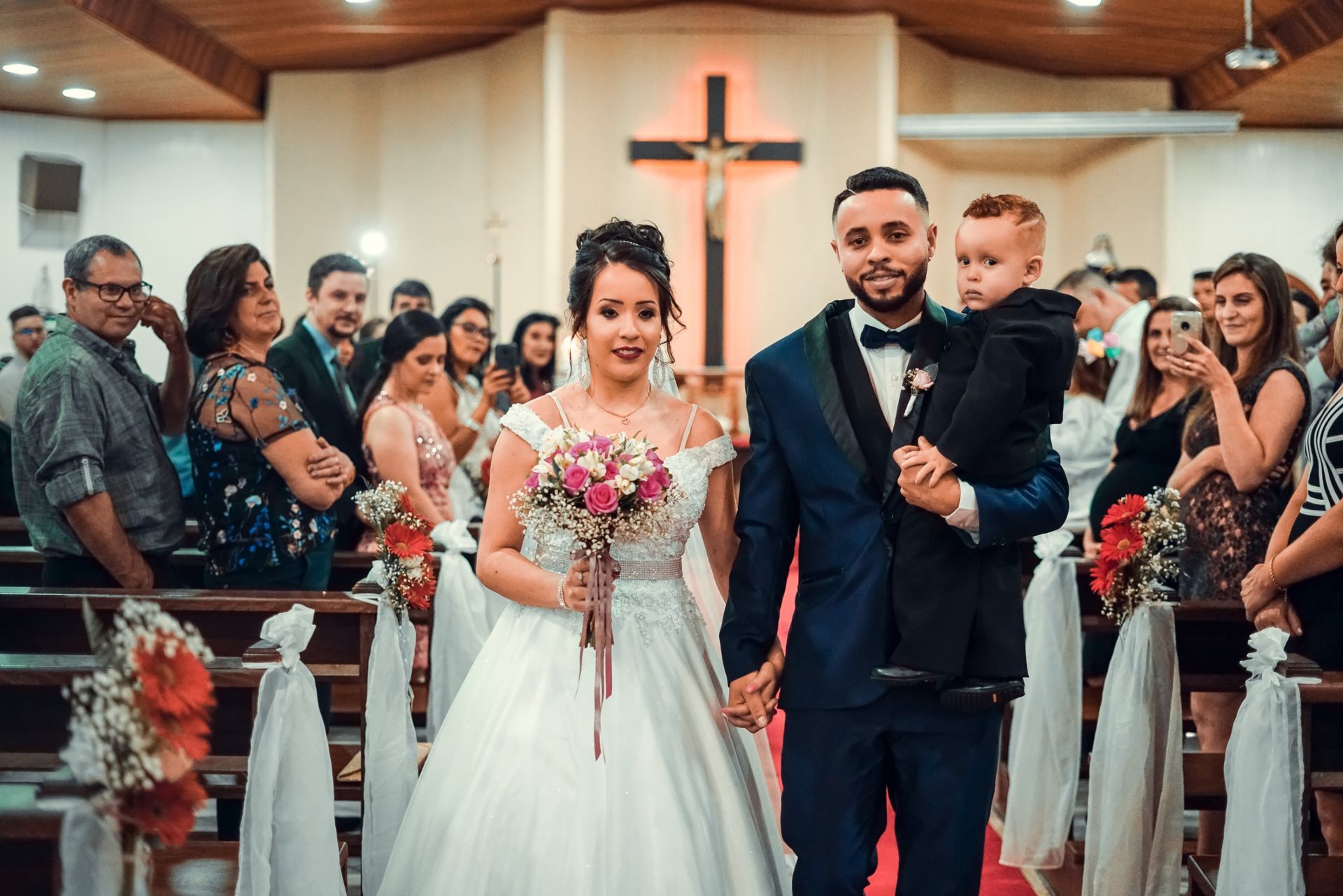 Foto O dia tão esperado chegou para esse casal... o dia do sim ...  - Imagem 11