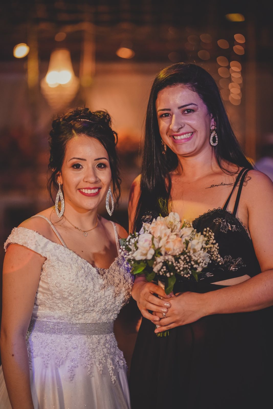 Foto O dia tão esperado chegou para esse casal... o dia do sim ...  - Imagem 46