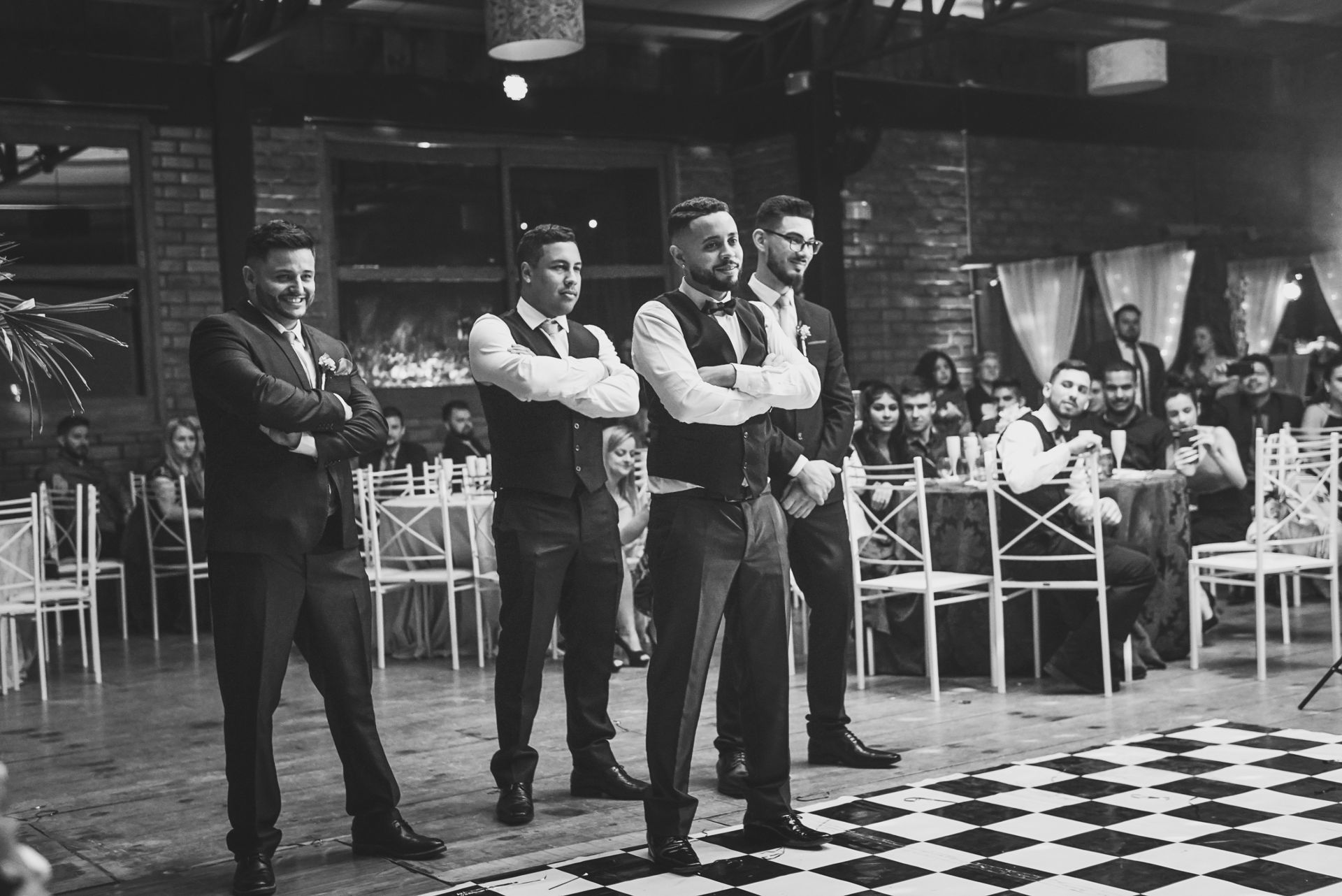 Foto O dia tão esperado chegou para esse casal... o dia do sim ...  - Imagem 41