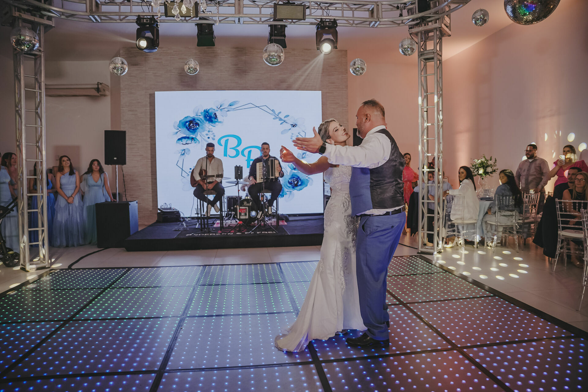 Foto CASAMENTO RODRIGO & BIBIANA | ESPAÇO DA TORRE | IVOTI - Imagem 69