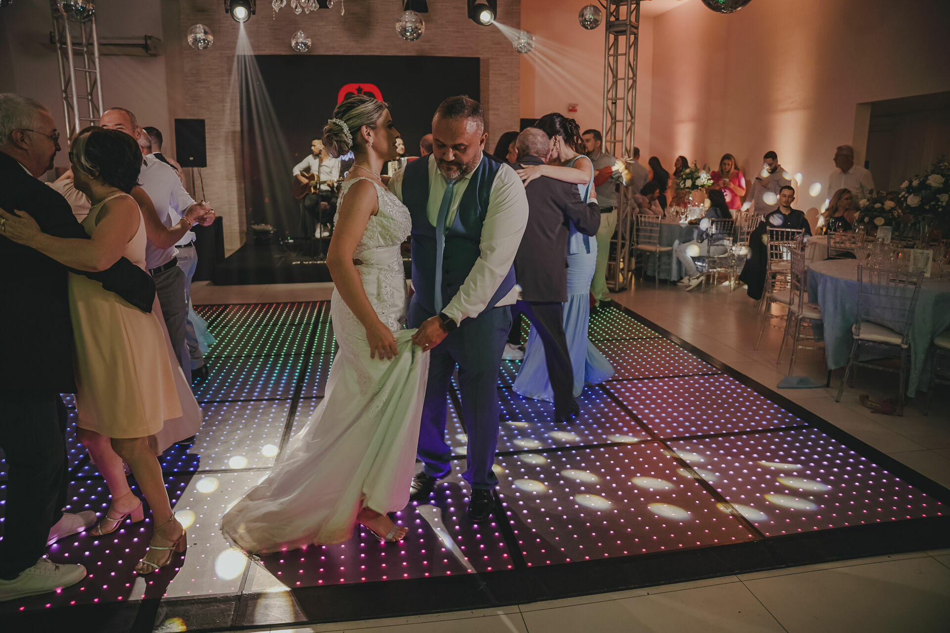 Foto CASAMENTO RODRIGO & BIBIANA | ESPAÇO DA TORRE | IVOTI - Imagem 80