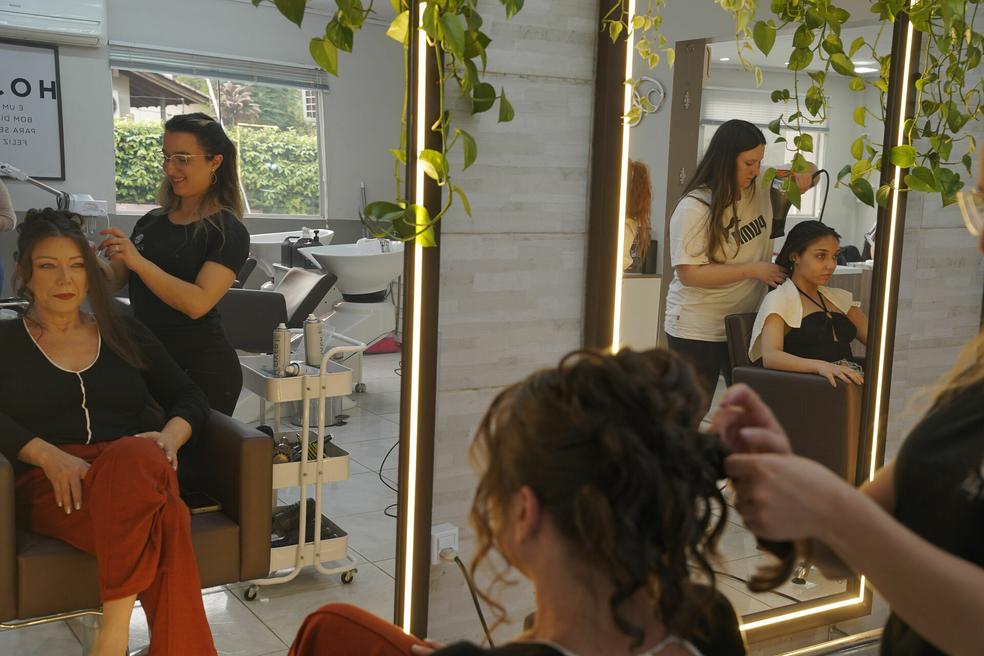 Foto 15 ANOS POLIANA | NOVO HAMBURGO - TRADICIONAL FESTAS  - Imagem 3