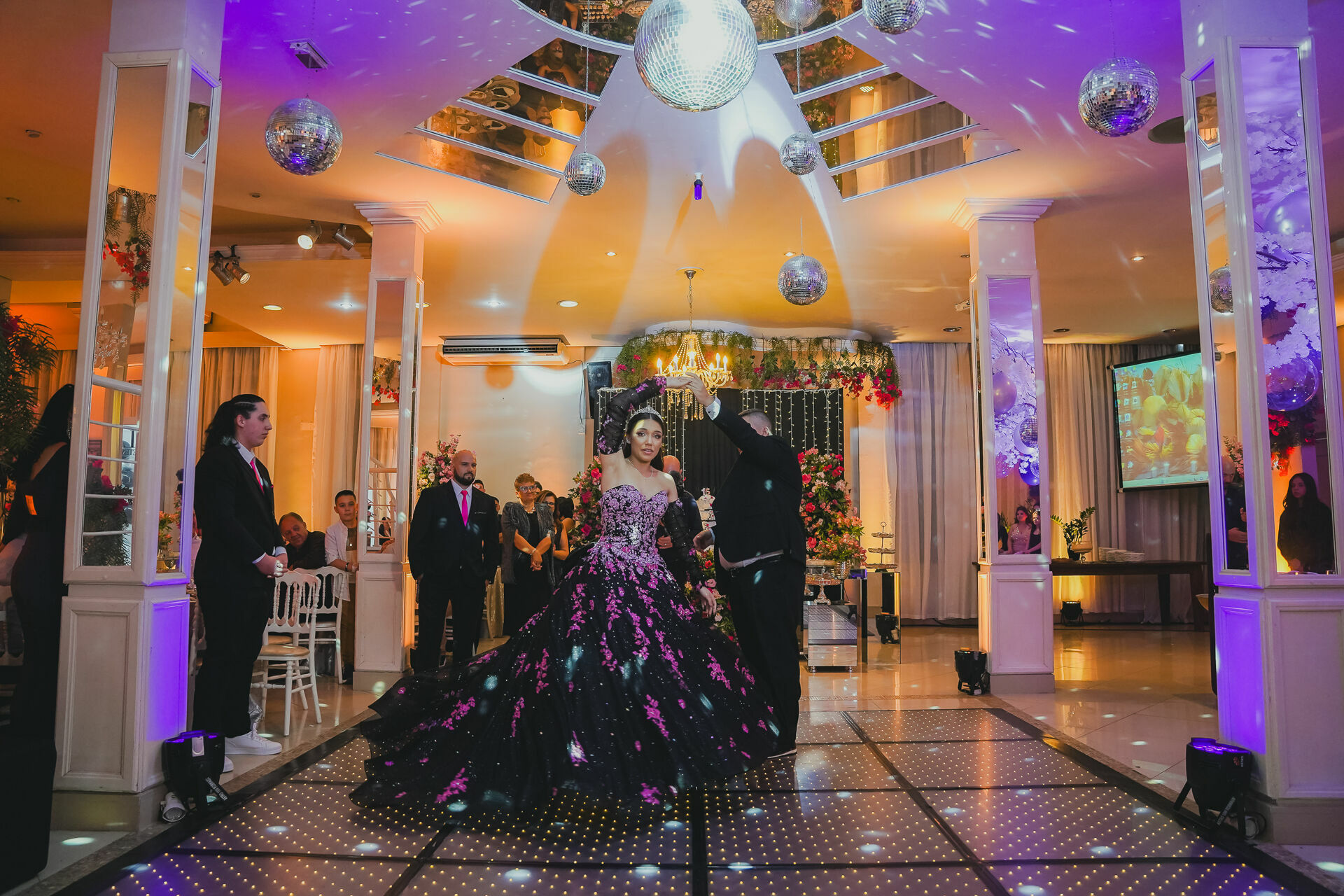 Foto 15 ANOS POLIANA | NOVO HAMBURGO - TRADICIONAL FESTAS  - Imagem 40