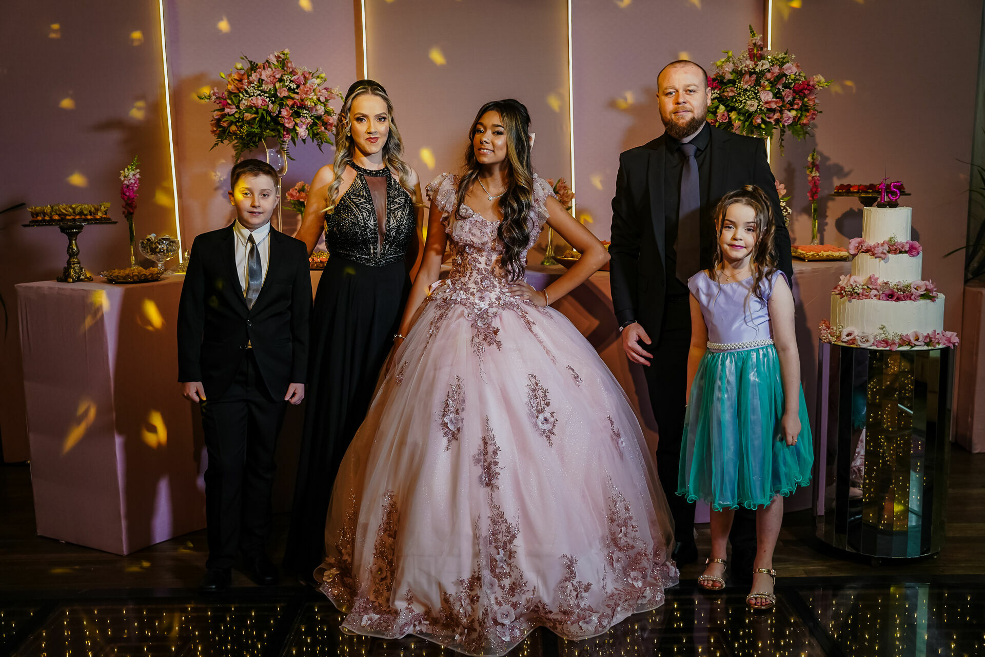 Foto 15 anos Laura | Campo Bom | Celebra Hall - Imagem 17